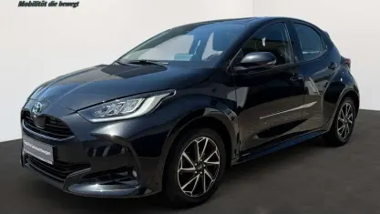 Gebraucht Toyota Yaris Basis 116 PS (85 kW) 2022 Schwarz Kleinwagen