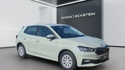 Neu Skoda Fabia Essence 80 PS (58 kW) 2026 Rot Kleinwagen