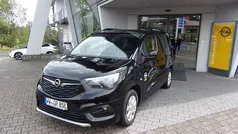 Schwarz Gebraucht 2022 Opel Combo-e Life Ultimate Van / Kleinbus | 24.350 € (Fairer Preis)