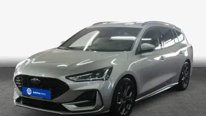 Gebraucht Ford Focus ST-Line X 155 PS (114 kW) 2025 Moondust silber metallic Kombi