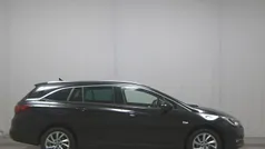 Onyx schwarz metallic Gebraucht 2022 Opel Astra Elegance Kombi | 11.480 € (Superpreis)
