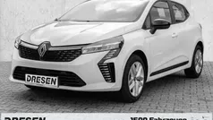 Gebraucht 2024 Renault Clio V Evolution Limousine | 16.990 € (Guter Preis)