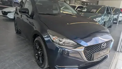 Gebraucht Mazda 2 Homura-Line 90 PS (66 kW) 2022 Blau Kleinwagen
