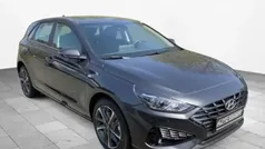Grau Gebraucht 2024 Hyundai i30 Turbo Limousine | 22.490 € (Fairer Preis)