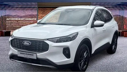 Gebraucht Ford Kuga Titanium 151 PS (111 kW) 2024 Weiß SUV