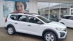 Gebraucht 2023 Dacia Jogger Essentiel Van / Kleinbus | 19.214 € (Fairer Preis)