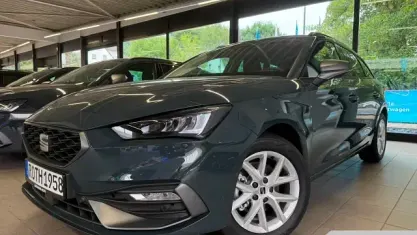 Neu Seat Leon FR 116 PS (85 kW) 2026 Blau Kombi