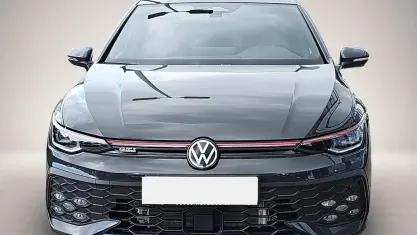 Neu VW Golf VIII GTI 265 PS (194 kW) 2026 Grau Limousine