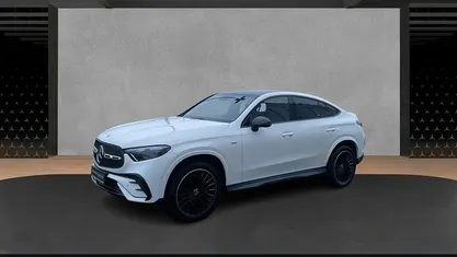 Gebraucht Mercedes GLC300e AMG 333 PS (244 kW) 2025 Weiß Coupé