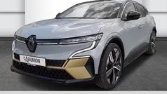 Grau Gebraucht 2024 Renault Mégane Iconic Limousine | 33.990 € (Superpreis)