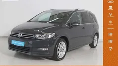 Grau Gebraucht 2021 VW Touran Highline Van / Kleinbus | 27.480 € (Guter Preis)