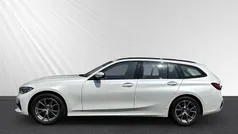 Weiss Gebraucht 2022 BMW 320 Sport Line Kombi | 28.888 € (Fairer Preis)