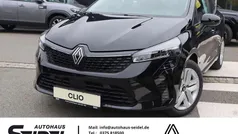 Gebraucht 2025 Renault Clio V Evolution Limousine | 17.987 € (Superpreis)