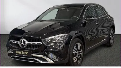 Gebraucht Mercedes GLA200 Progressive 163 PS (119 kW) 2024 Unilack nachtschwarz SUV