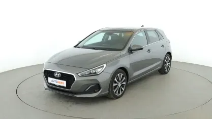 Gebraucht Hyundai i30 Premium 140 PS (102 kW) 2020 Grau Limousine