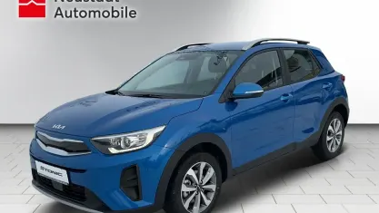 Second-hand Kia Stonic Vision 84 CP (61 kW) 2023 Albastru SUV