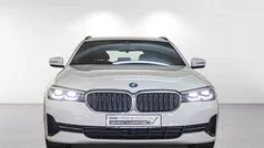 Weiß Gebraucht 2022 BMW 530 Sport Line Kombi | 35.908 € (Fairer Preis)