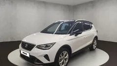 Nevada weiß metallic/midnight schwarz metallic Gebraucht 2024 Seat Arona FR SUV | 23.950 € (Fairer Preis)