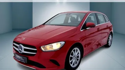 Jupiterrot Gebraucht 2019 Mercedes B180 Progressive Van / Kleinbus | 17.750 € (Fairer Preis)