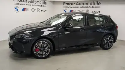 Käytetty BMW 120 M Sport 170 HP (125 kW) 2025 Musta Viistoperä