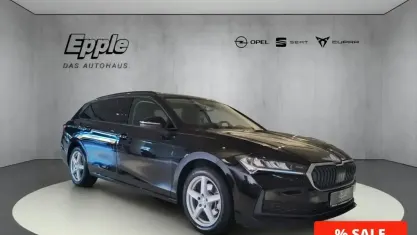 Gebraucht Skoda Superb Essence 150 PS (110 kW) 2025 Schwarz Kombi
