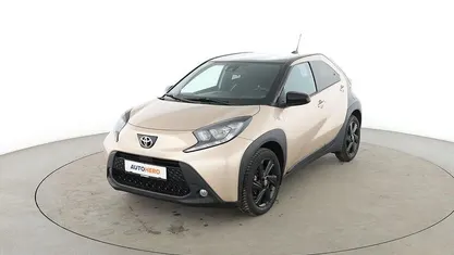Braun Gebraucht 2024 Toyota Aygo X Team SUV | 17.650 € (Fairer Preis)