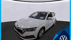 Weiß Gebraucht 2023 Skoda Octavia Style Kombi | 21.990 € (Fairer Preis)