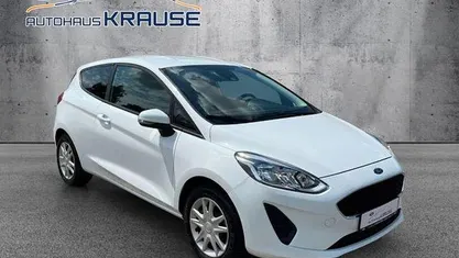 Gebraucht Ford Fiesta Trend 86 PS (63 kW) 2019 Frostweiß Kleinwagen