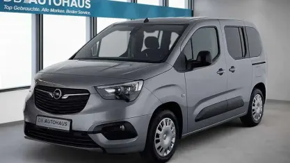 Second-hand Opel Combo Life Elegance 131 CP (96 kW) 2023 Argintiu Monovolum