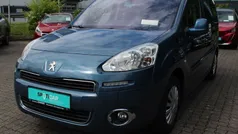 Blau Gebraucht 2013 Peugeot Partner Tepee Family Van / Kleinbus | 8.990 € (Fairer Preis)
