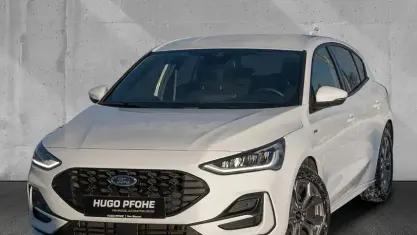 Gebraucht Ford Focus ST-Line 125 PS (91 kW) 2022 Weiß Limousine