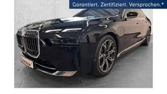 Schwarz Gebraucht 2024 BMW 750e Limousine | 103.990 € (Fairer Preis)