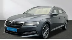 Grau Gebraucht 2019 Skoda Superb LAURIN & KLEMENT Kombi | 27.680 € (Fairer Preis)
