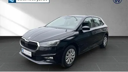 Grau Gebraucht 2025 Skoda Fabia Essence Kleinwagen | 16.990 € (Fairer Preis)