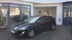 Obsidianschwarz Gebraucht 2021 Ford Focus Kleinwagen | 17.850 € (Fairer Preis)