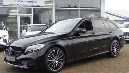 Używany Mercedes C300e AMG 306 KM (225 kW) 2021 Czarny Sedan/Limuzyna