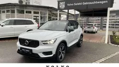 Silber Gebraucht 2021 Volvo XC40 R-Design SUV | 34.990 € (Fairer Preis)