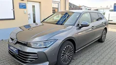 Gebraucht 2025 VW Passat Elegance Kombi | 42.990 € (Fairer Preis)