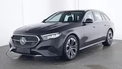 Grau Gebraucht 2023 Mercedes E220 Avantgarde Limousine | 46.290 € (Guter Preis)