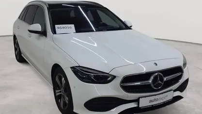 Polarweiß Gebraucht 2022 Mercedes C220 Avantgarde Kombi | 27.990 € (Guter Preis)