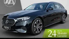 Schwarz Gebraucht 2023 Mercedes E220 Avantgarde Kombi | 44.994 € (Guter Preis)