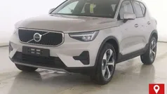 Silber Gebraucht 2024 Volvo XC40 Core SUV | 35.400 € (Guter Preis)