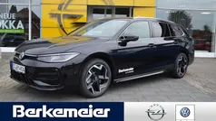 Gebraucht 2024 VW Passat R-line Kombi | 47.490 € (Fairer Preis)
