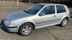 Silber Gebraucht 2002 VW Golf IV Basis Limousine | 2.550 € (Fairer Preis)