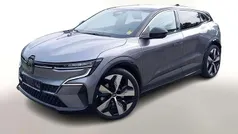 Schiefergrau metallic / schwarz Gebraucht 2023 Renault Mégane Techno Limousine | 25.630 € (Guter Preis)