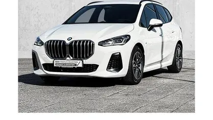 Gebraucht BMW 220 M Sport 156 PS (114 kW) 2025 Van / Kleinbus