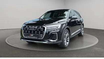 Grau Neu 2025 Audi Q7 Ambiente SUV | 72.990 € (Superpreis)