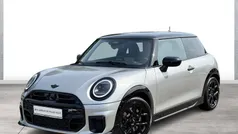 Grau Gebraucht 2024 Mini John Cooper Works Kleinwagen | 35.970 € (Fairer Preis)