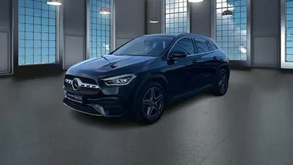 Schwarz Gebraucht 2022 Mercedes GLA200 AMG SUV | 37.450 € (Fairer Preis)