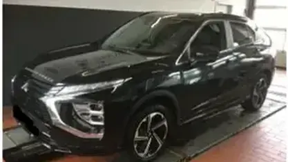 Gebraucht Mitsubishi Eclipse Cross Plus 188 PS (138 kW) 2023 Schwarz SUV
